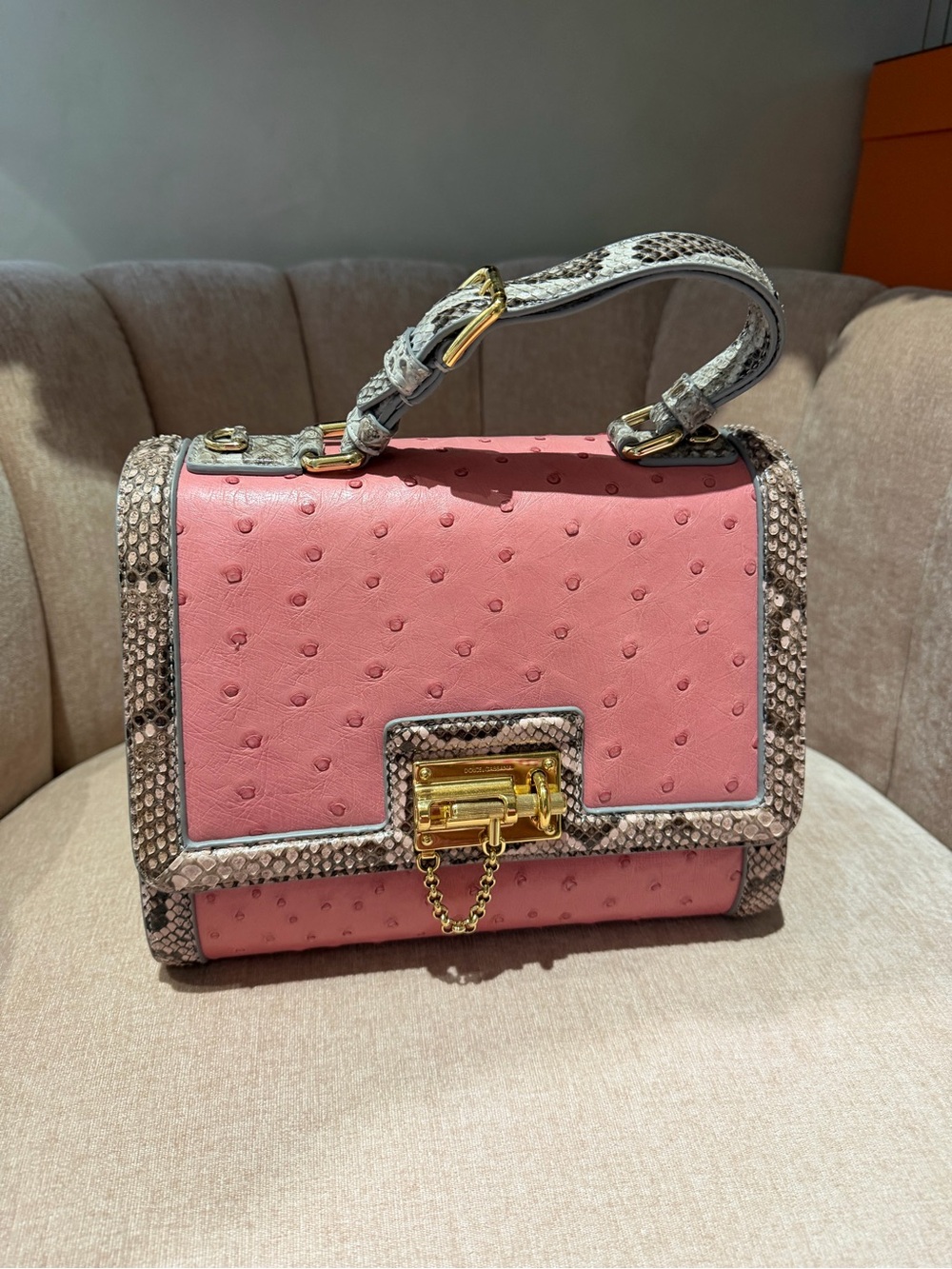 D&G Pink Ostrich and Python skin only 25 in the world limited edition like new✨ - Picture 3 of 14